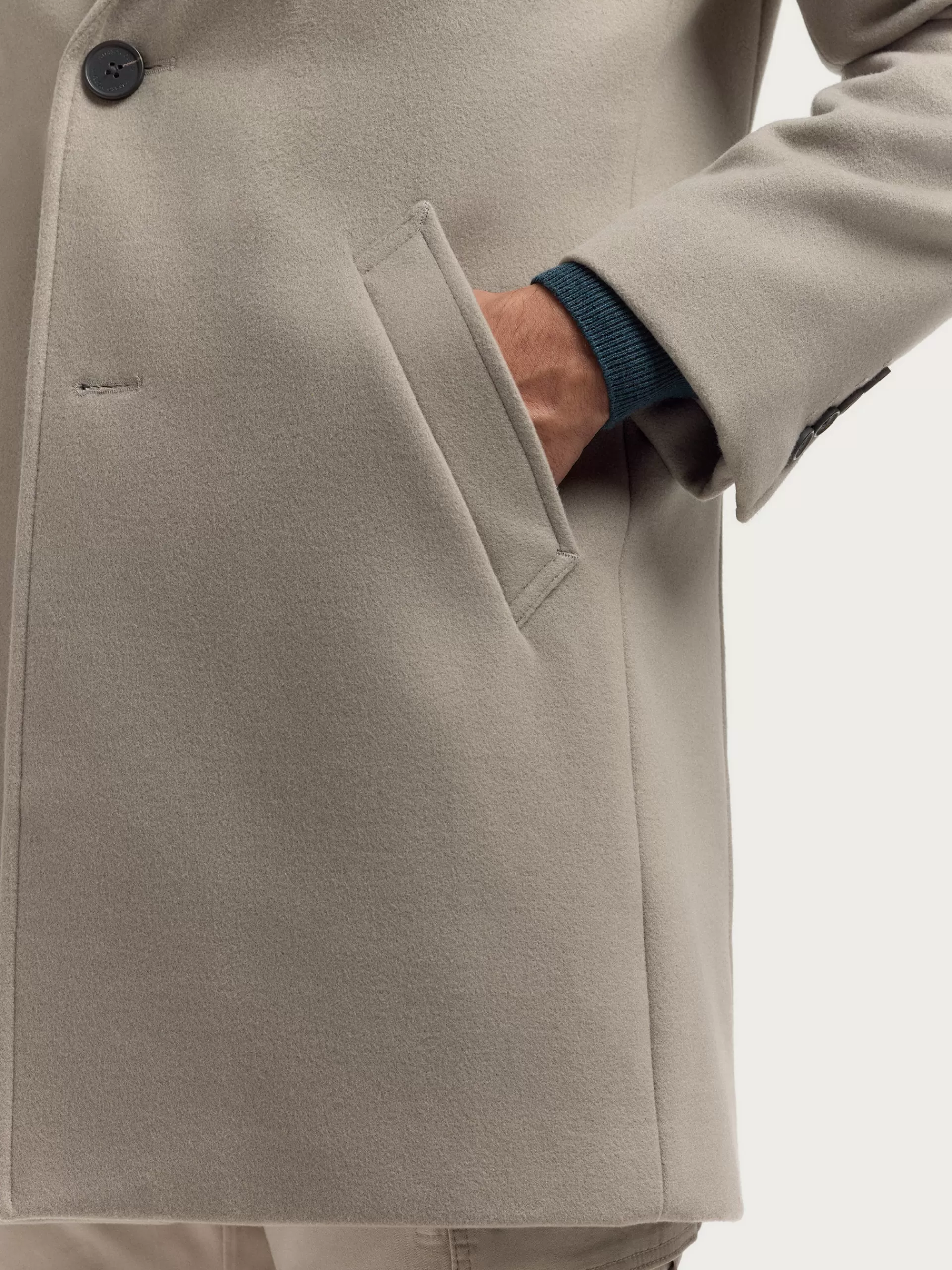 abrigo_moon_beige_5.webp Outlet Alvaro Moreno ABRIGO MOON Beige