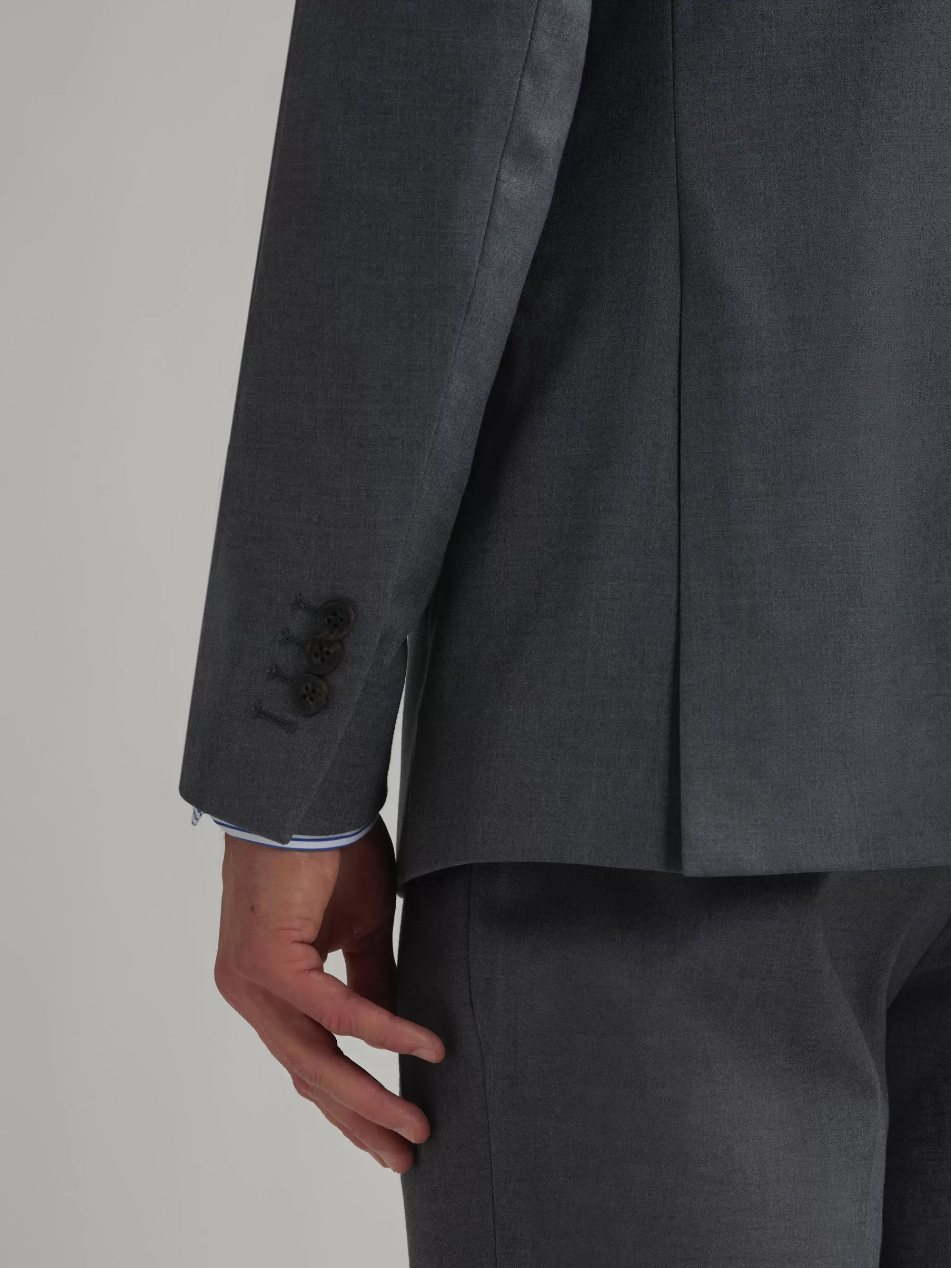 americana_capo_fil_a_fil_gris_5.webp Clearance Alvaro Moreno AMERICANA CAPO FIL A FIL Gris