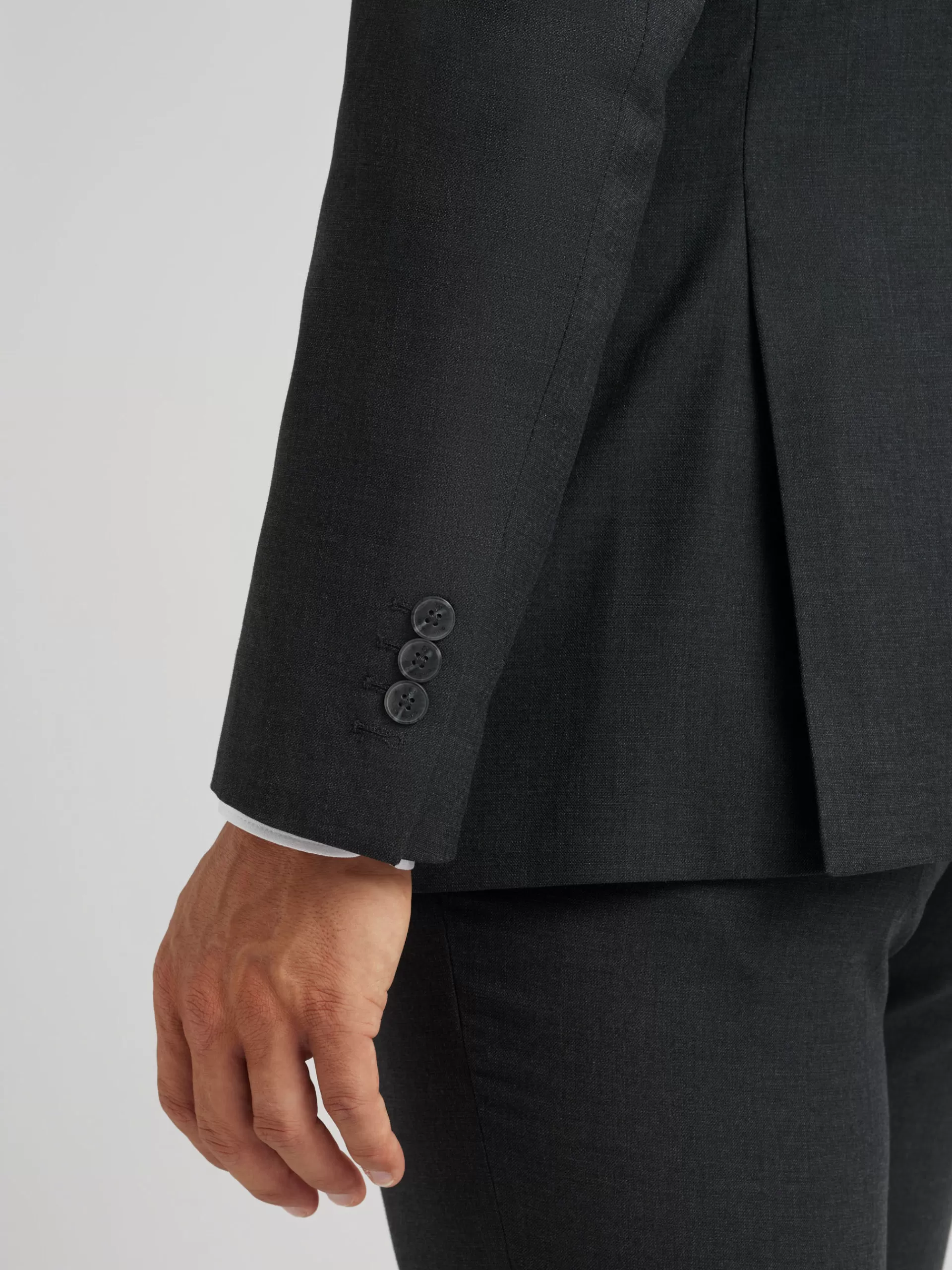 americana_fil_a_fil_gris_6-2.webp New Alvaro Moreno AMERICANA FIL A FIL Gris