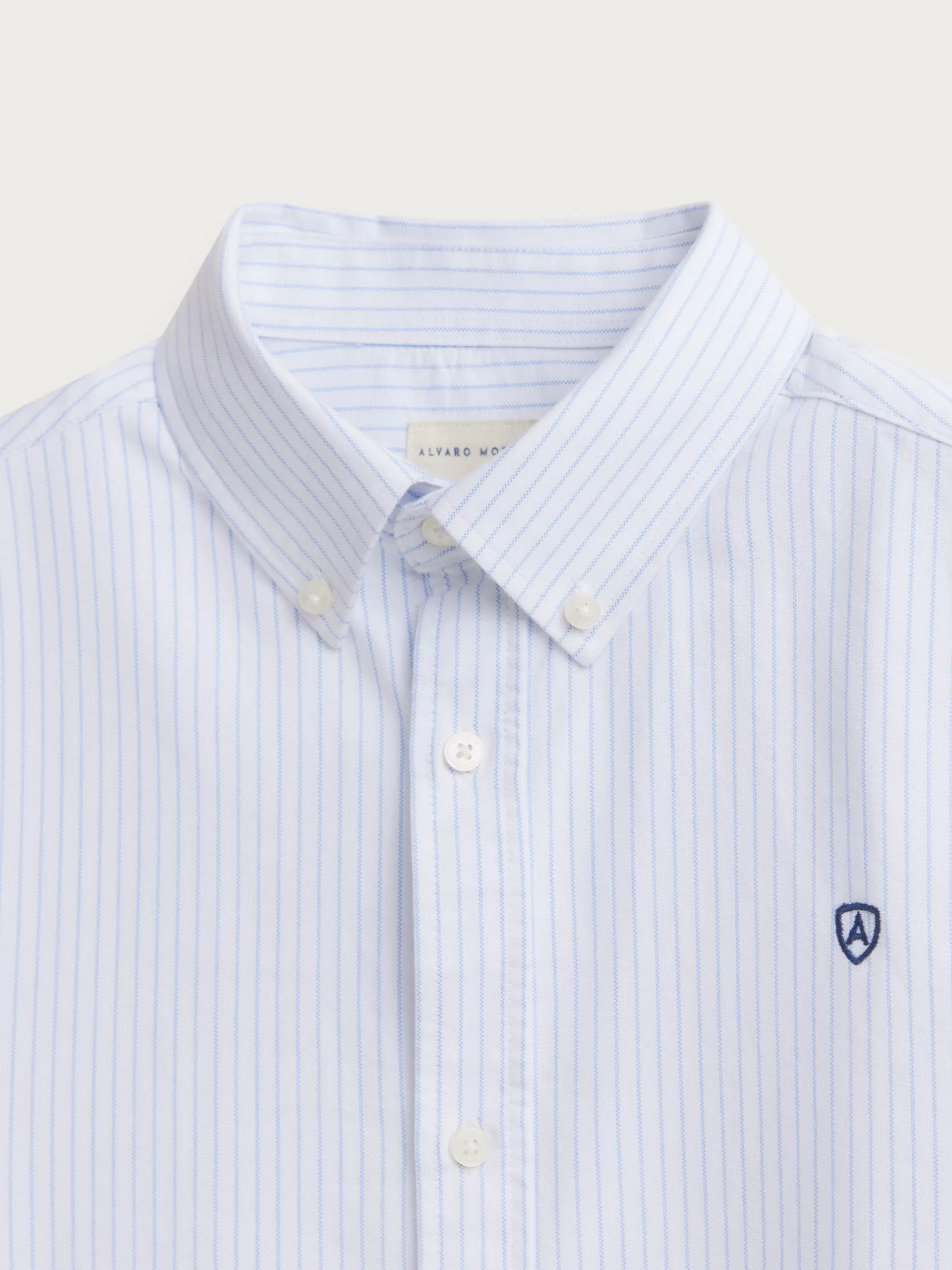 camisa_oxford_aston_celeste_7.webp Shop Alvaro Moreno CAMISA OXFORD ASTON Celeste