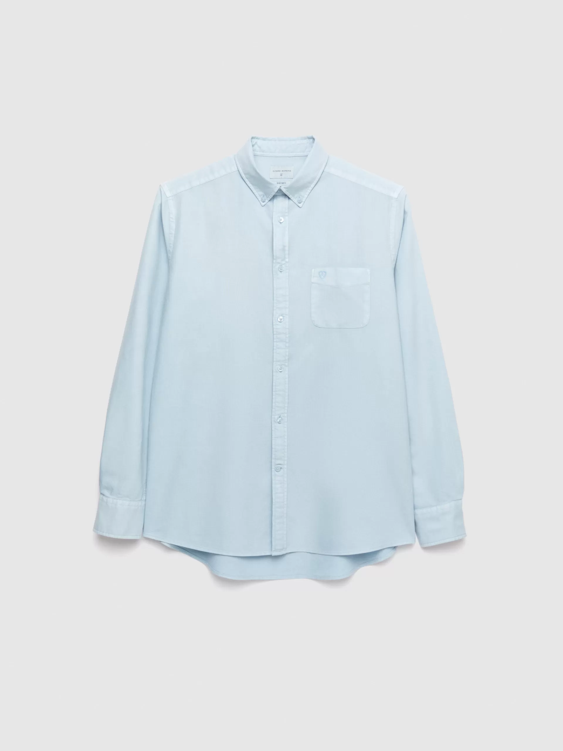 camisa_oxford_pocket_dye_celeste_5.webp Online Alvaro Moreno CAMISA OXFORD POCKET DYE Celeste