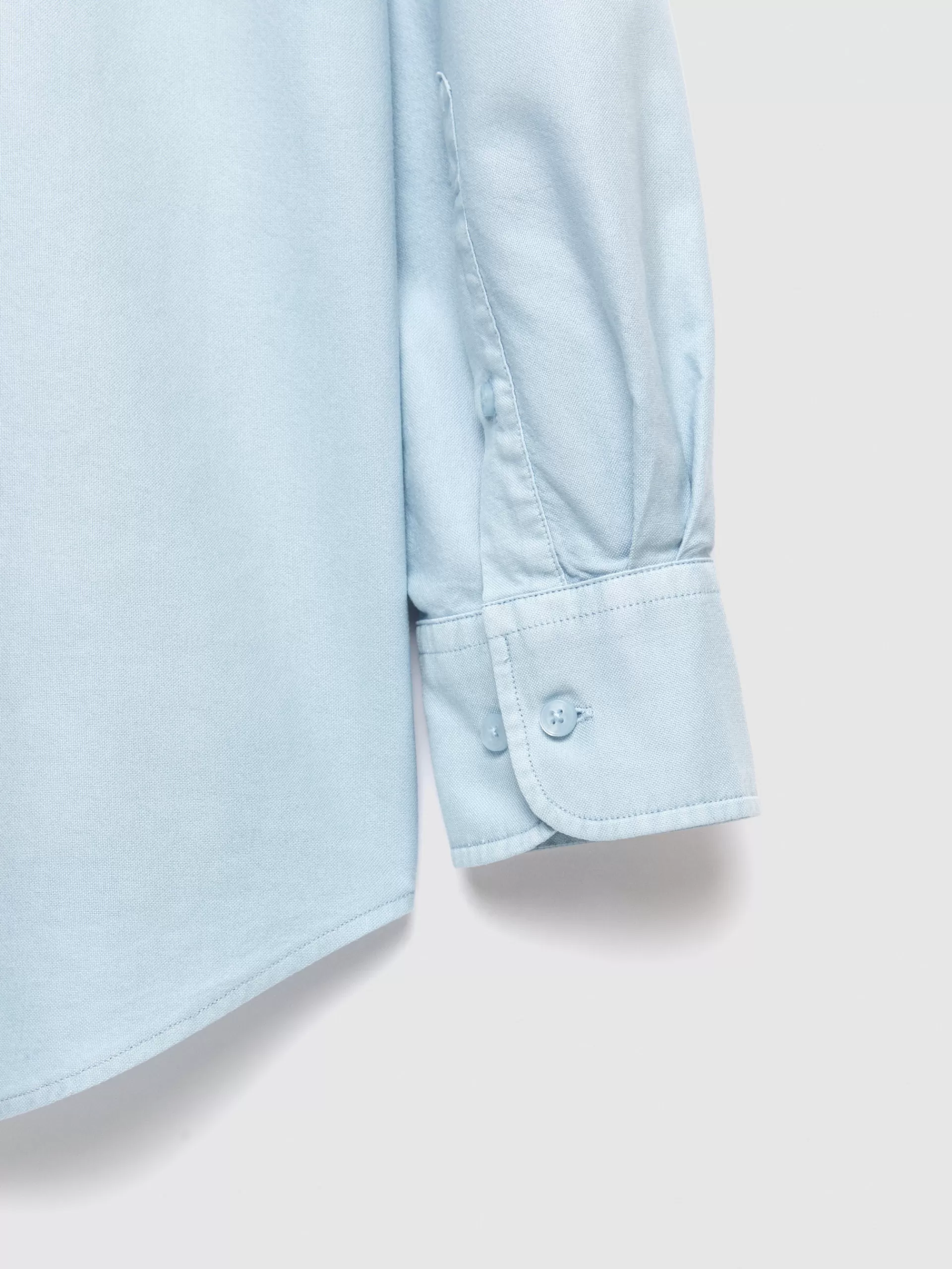 camisa_oxford_pocket_dye_celeste_9.webp Online Alvaro Moreno CAMISA OXFORD POCKET DYE Celeste