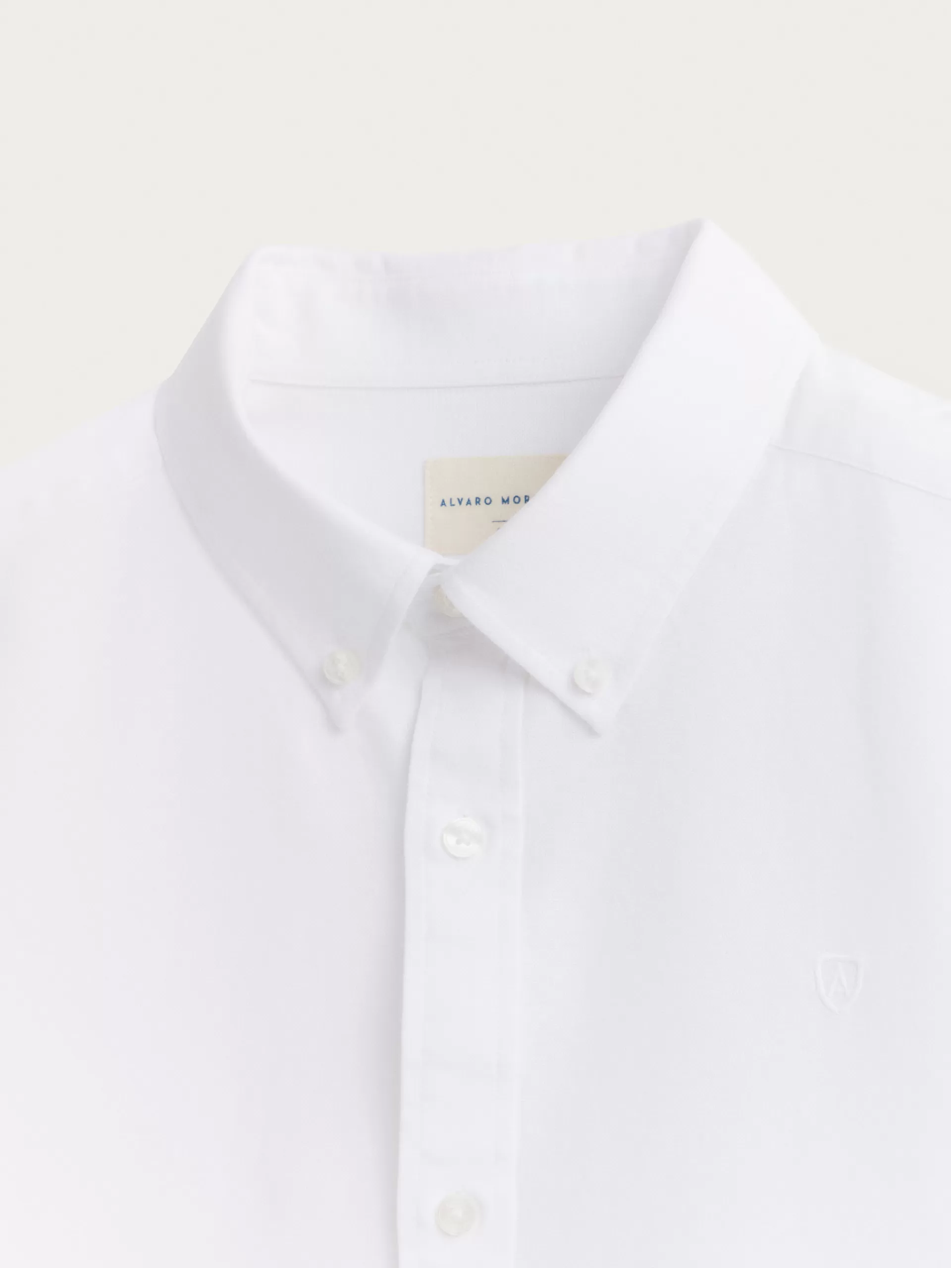 camisa_oxford_solid_blanco_5.webp Best Alvaro Moreno CAMISA OXFORD SOLID Blanco