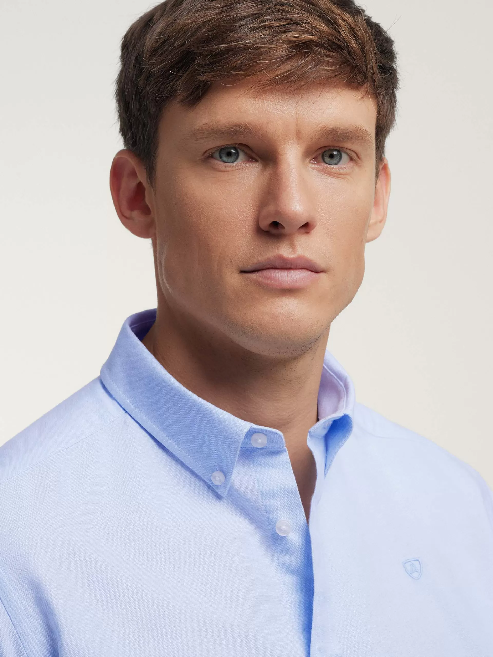 camisa_oxford_solid_celeste_3.webp Fashion Alvaro Moreno CAMISA OXFORD SOLID Celeste