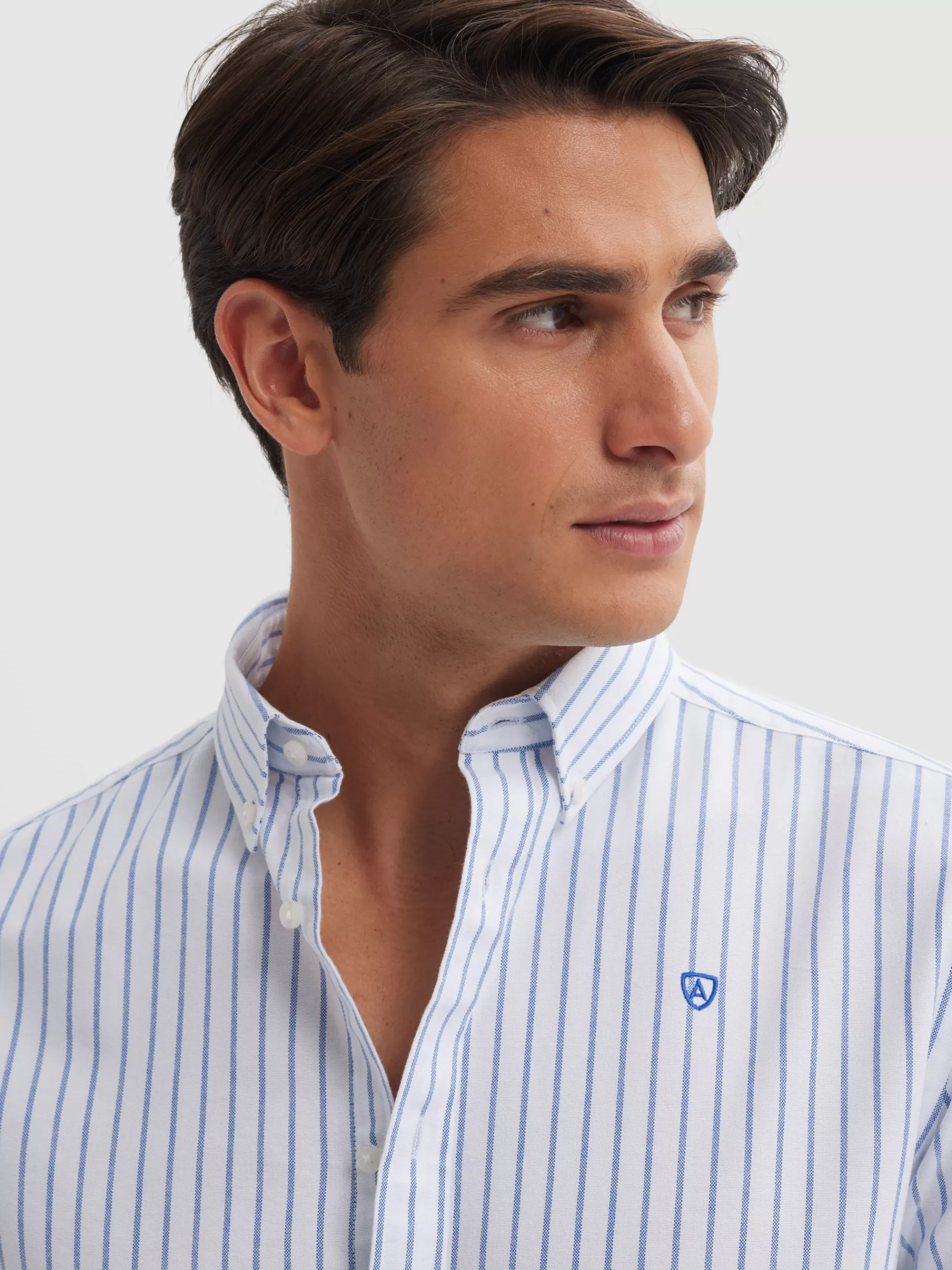 camisa_oxford_sunny_azul_3.webp Hot Alvaro Moreno CAMISA OXFORD SUNNY Azul