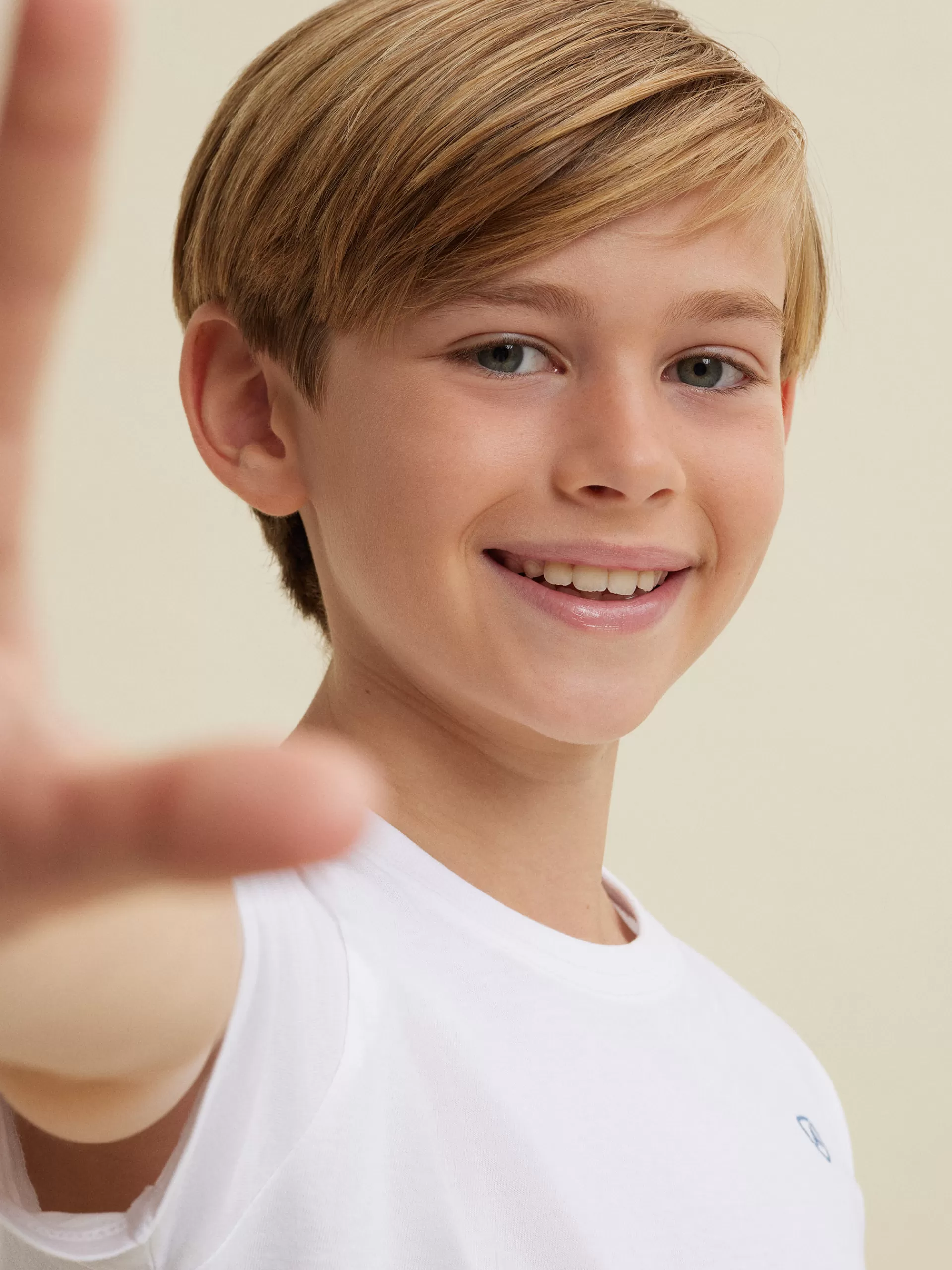 camiseta_basic_kids_blanco_3.webp Best Sale Alvaro Moreno CAMISETA BASIC KIDS Blanco