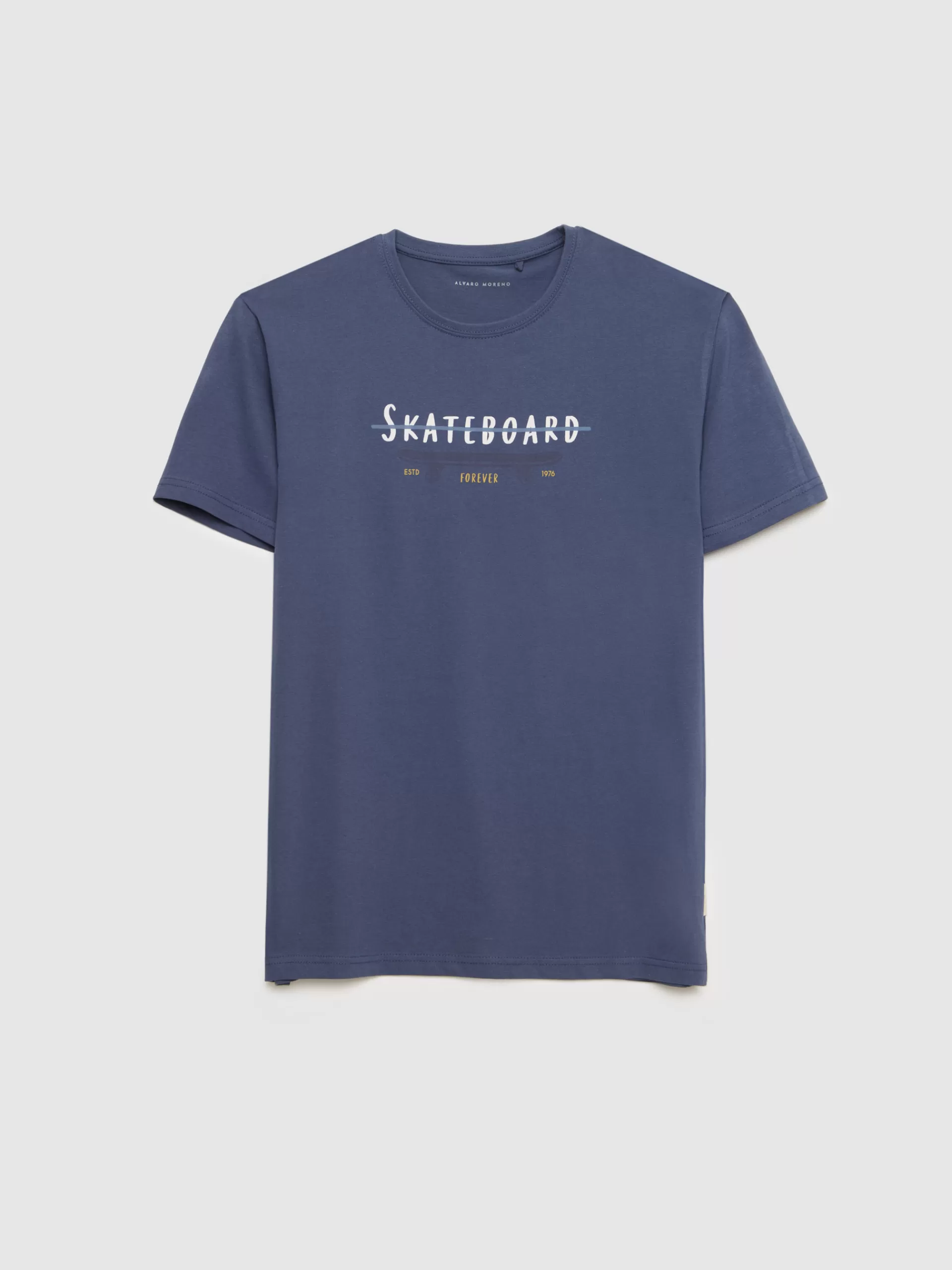 camiseta_skateboard_azul_marino_4.webp Clearance Alvaro Moreno CAMISETA SKATEBOARD Azul Marino