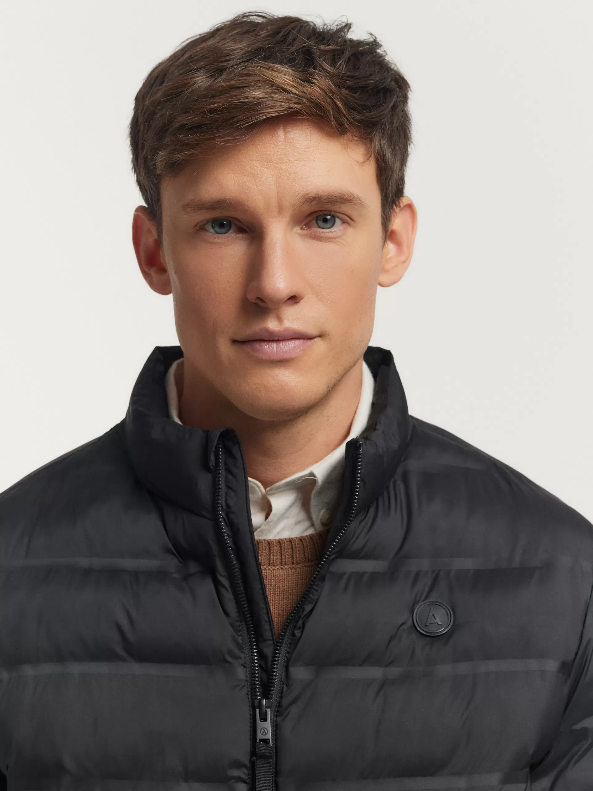 cazadora_montreal_negro_3.webp Flash Sale Alvaro Moreno CAZADORA MONTREAL Negro