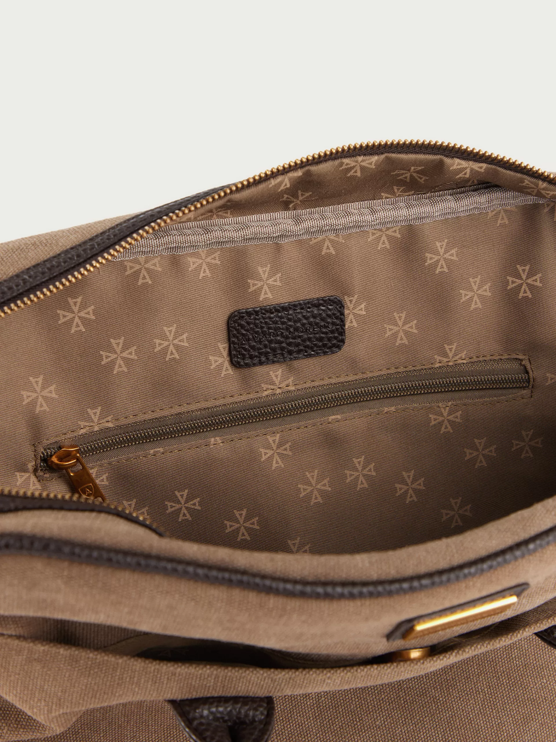 maletin_dante_camel_5.webp Fashion Alvaro Moreno MALETIN DANTE Camel