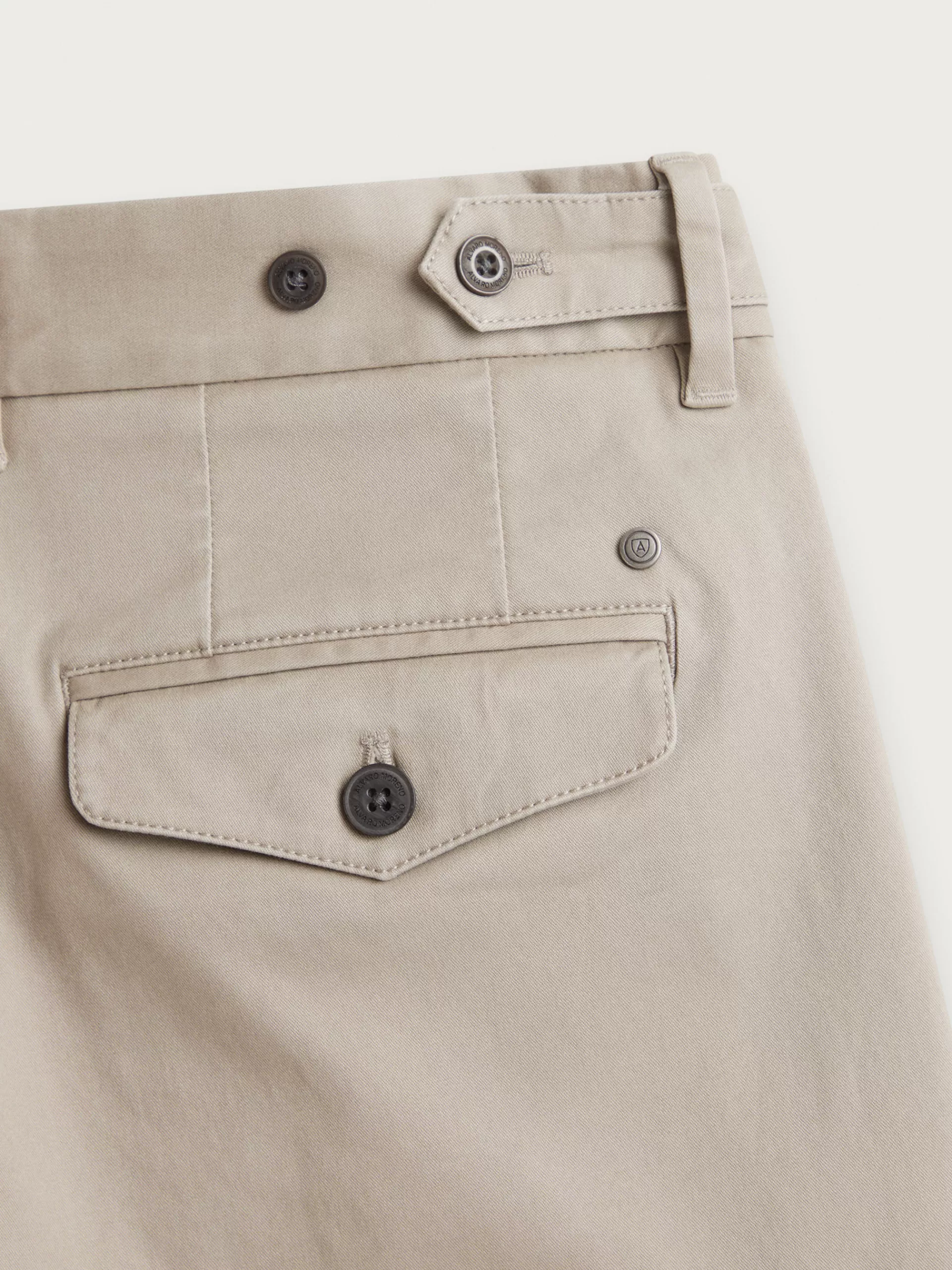 pantalon_carrot_beige_7.webp Cheap Alvaro Moreno PANTALON CARROT Beige