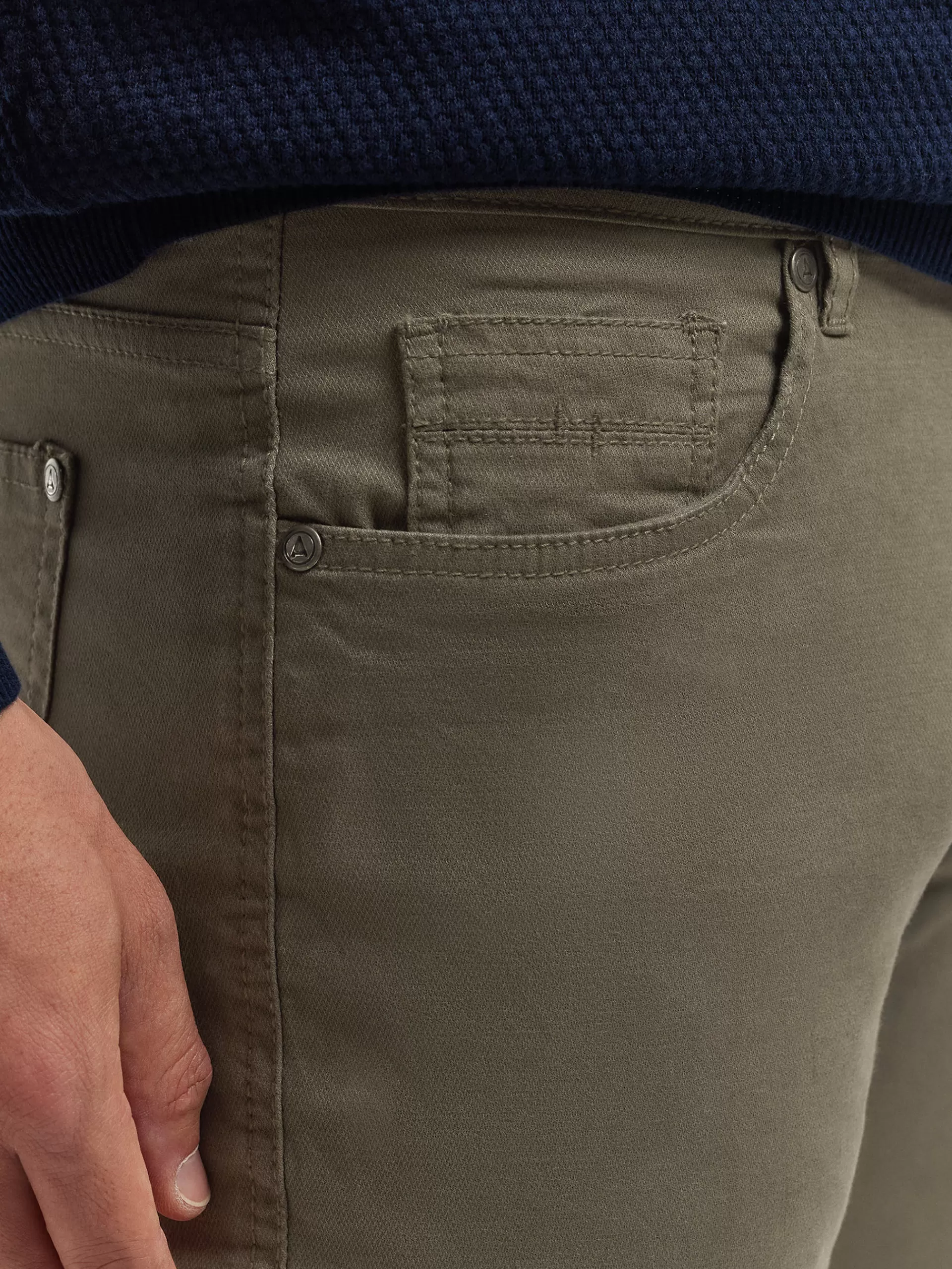 pantalon_micro_pkt_verde_3-1.webp Best Sale Alvaro Moreno PANTALON MICRO 5PKT Verde