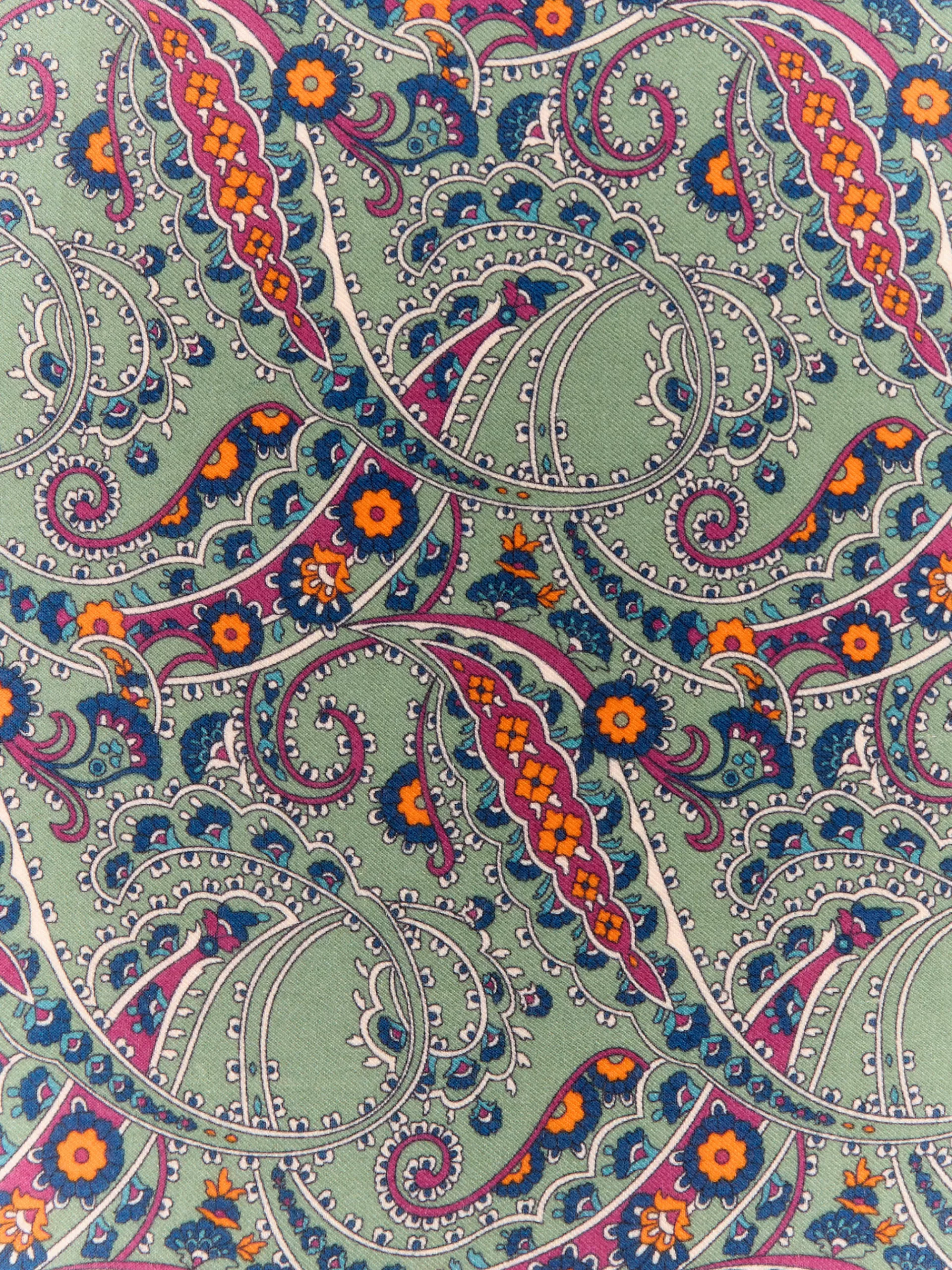 pauelo_print_verde_3.webp Outlet Alvaro Moreno PAÑUELO PRINT Verde